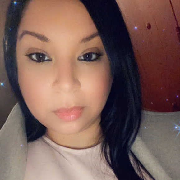 Meet your Posher, Rosalba - Picture 1 of 1